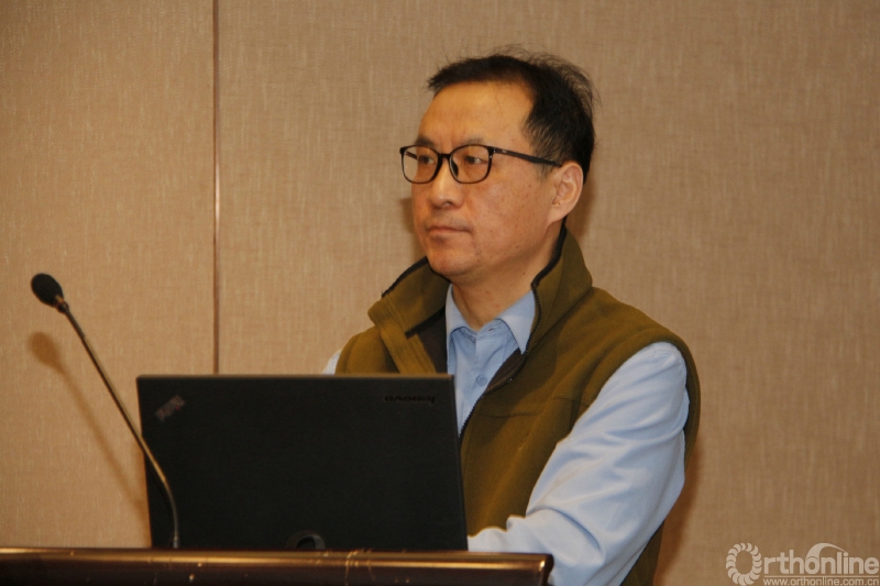 伍骥教授发言▲现场讨论北京宣武医院鲁世保教授进行了颈椎二次手术