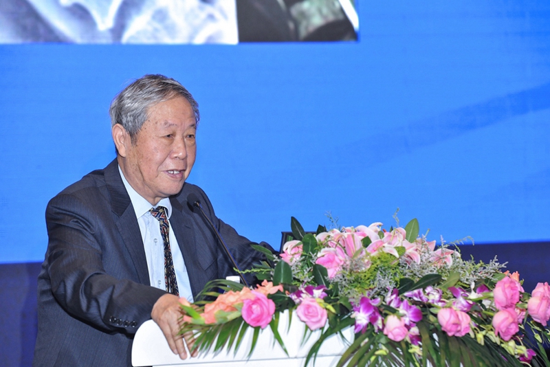 中国颈椎外科精英啸聚上海滩唇枪舌剑纵论颈椎诊治是